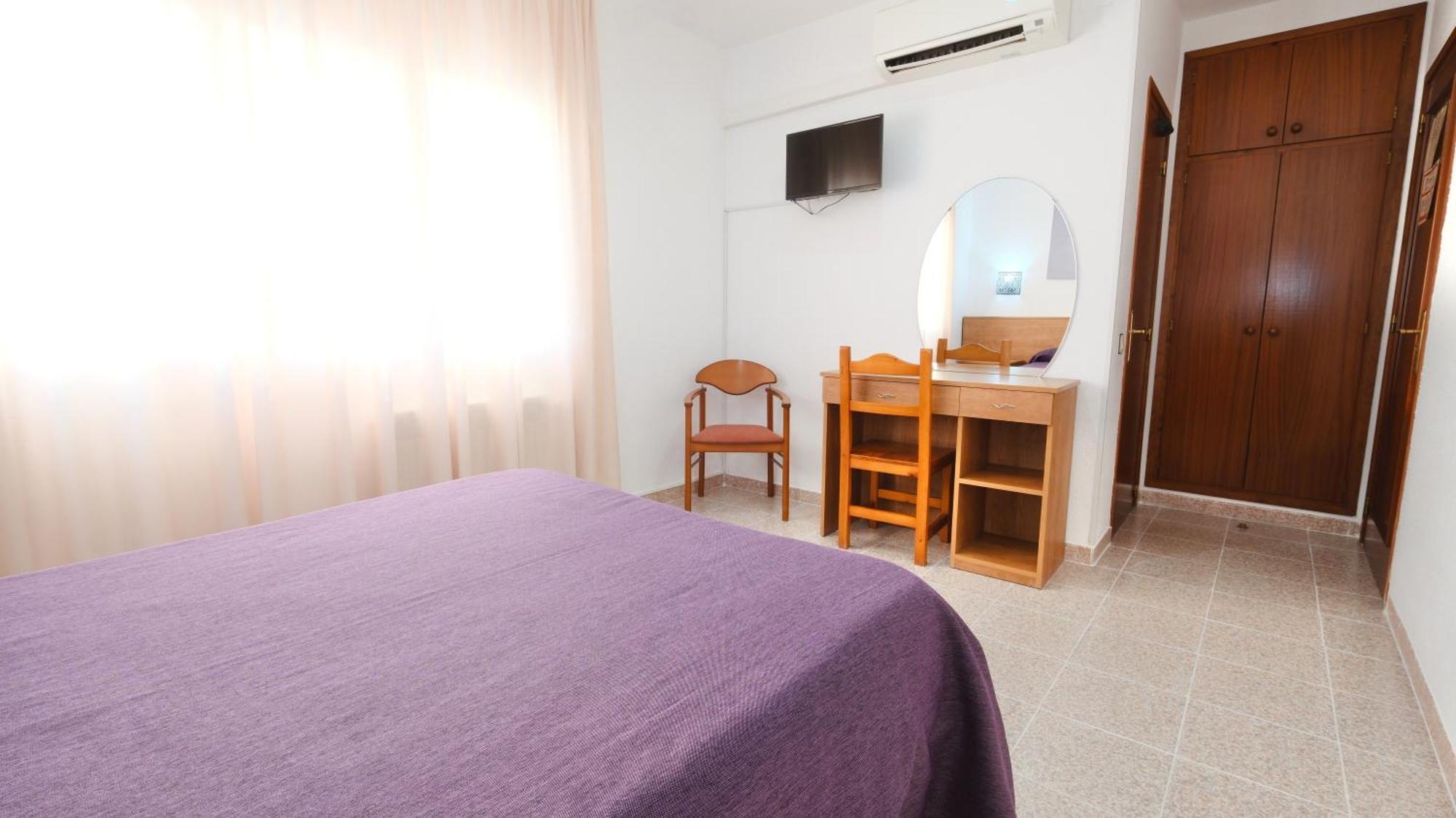 Hotel Paradis 토르뎀바라 외부 사진