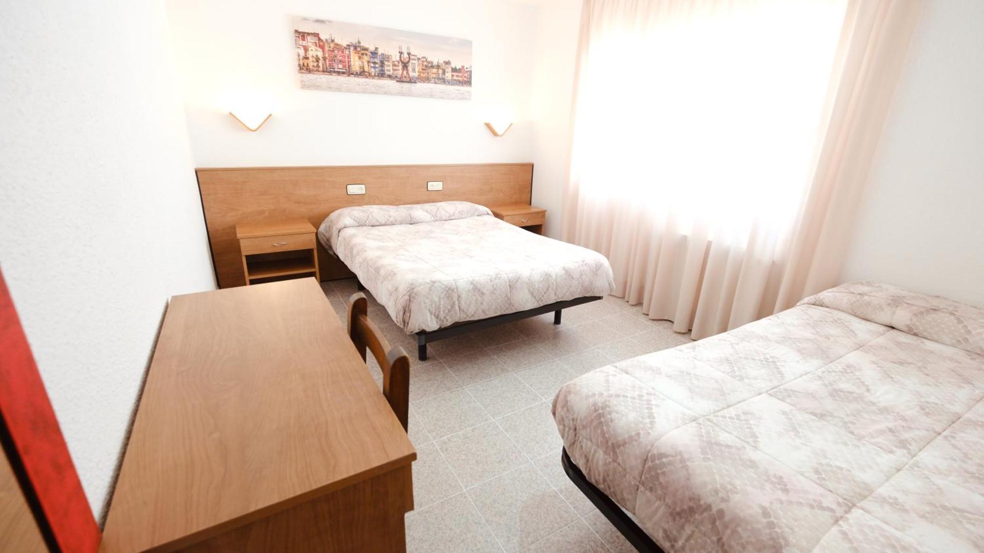 Hotel Paradis 토르뎀바라 외부 사진
