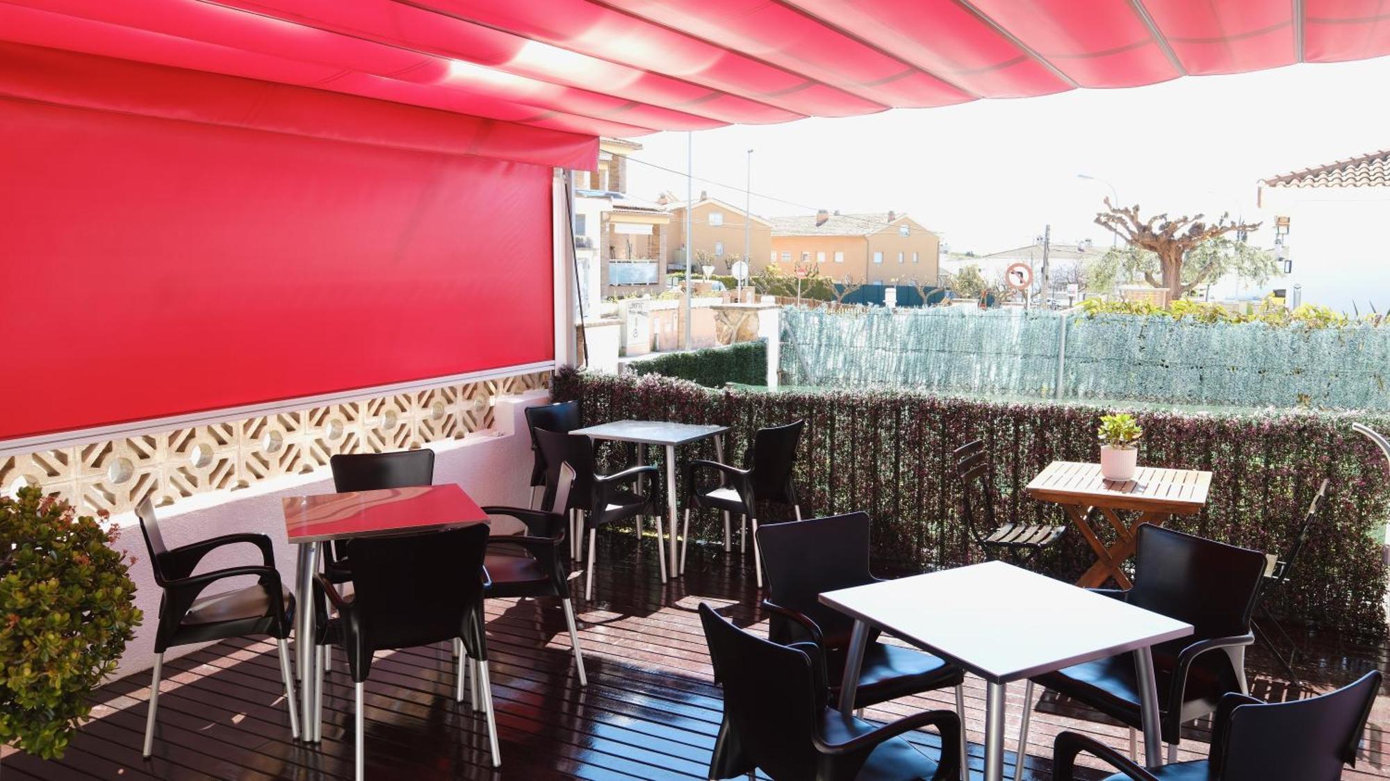 Hotel Paradis 토르뎀바라 외부 사진